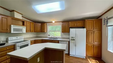 10233 Calhoun Rd, Bryan, TX 77808 photo 5