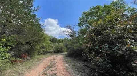10233 Calhoun Rd, Bryan, TX 77808 photo 2