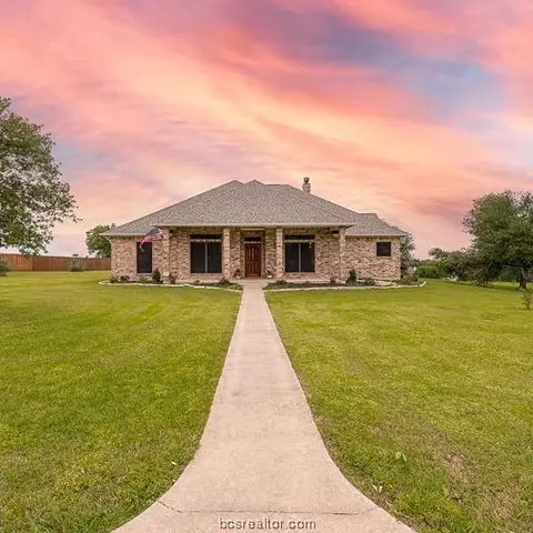 4855 N Country Dr, Bryan, TX 77808