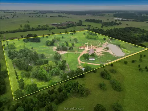 840000 Qualls Rd, Hempstead, TX 77445