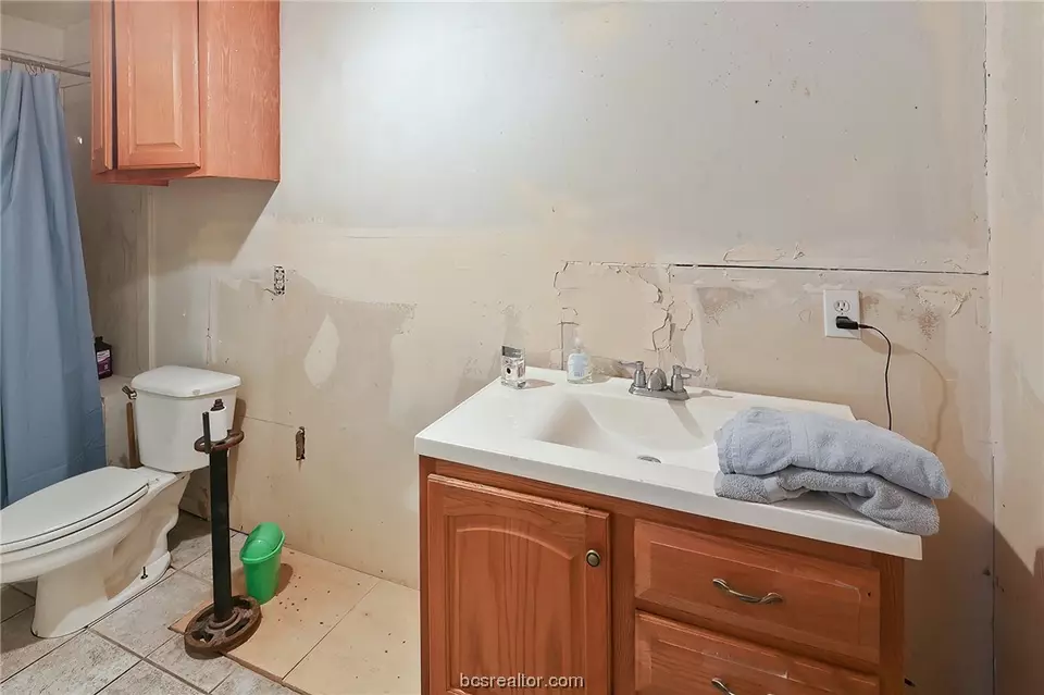  4980 Clayton Ln, College Station, TX 77845 photo 21