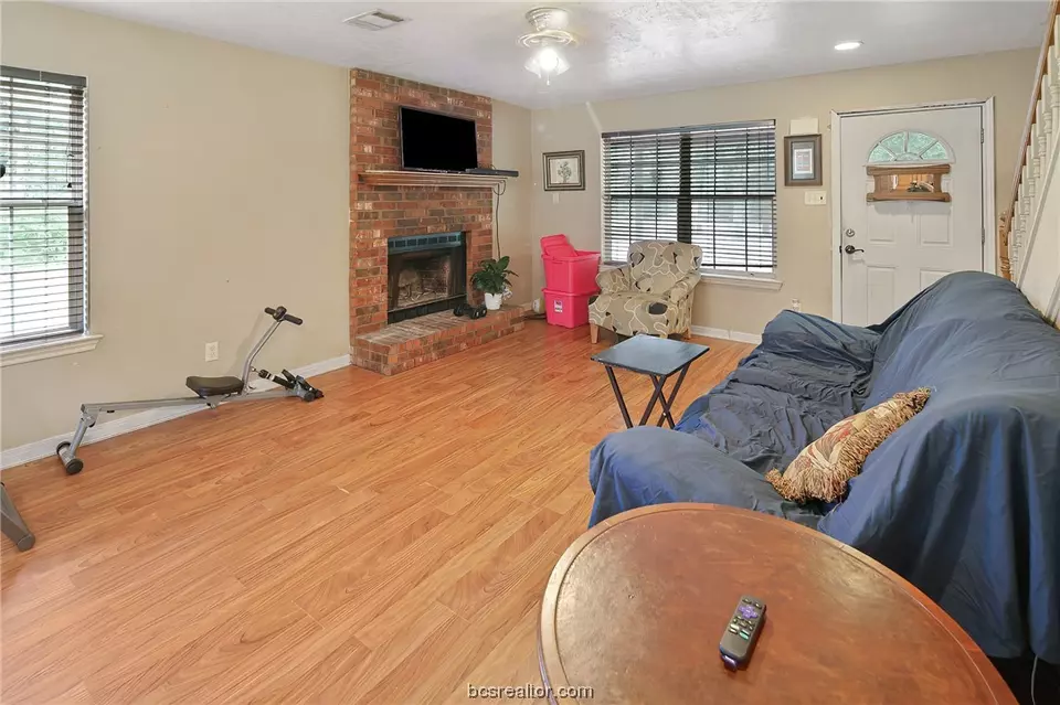  4980 Clayton Ln, College Station, TX 77845 photo 10