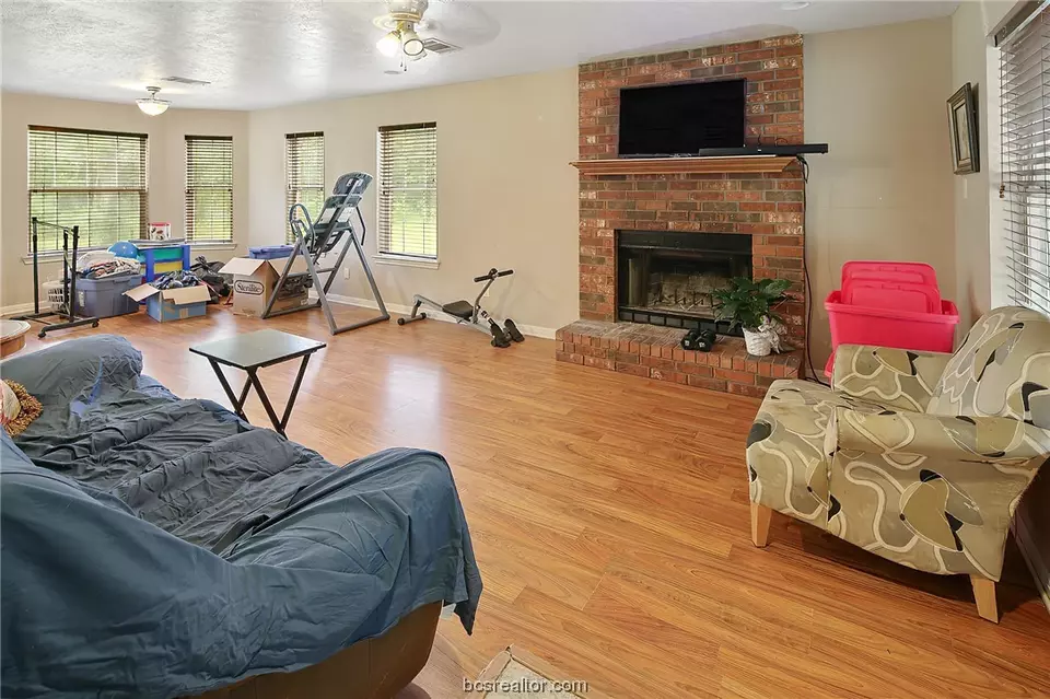  4980 Clayton Ln, College Station, TX 77845 photo 8