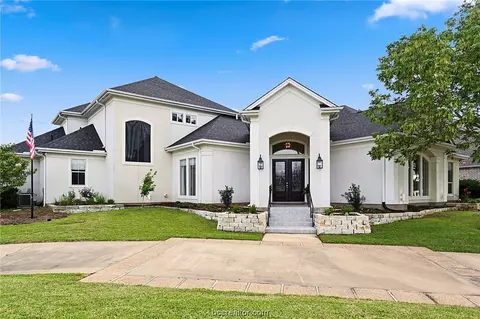 1122 Royal Adelade Dr, College Station, TX 77845