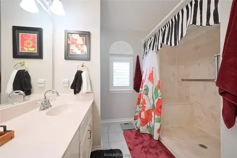 4513 Warwick Ln, Bryan, TX 77802 photo 16