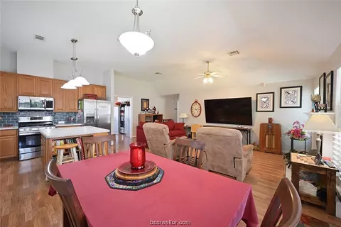 4513 Warwick Ln, Bryan, TX 77802 photo 11