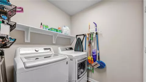 4270 Harding Way, Bryan, TX 77802 photo 23