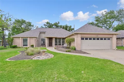 4109 Knightsbridge Ln, Bryan, TX 77802