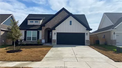 6205 Talladega Dr, College Station, TX 77845