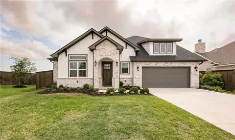 1925 Cottonwood Terrace Ct, College Station, TX 77845