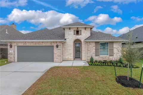 4353 Fox River Ln, Bryan, TX 77802