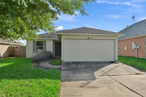 15126 Pidmont Ln, College Station, TX 77845