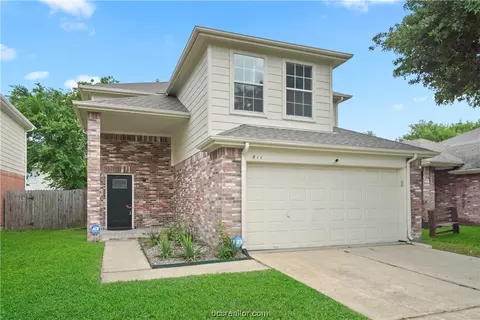 811 N Oak Dr, Houston, TX 77073