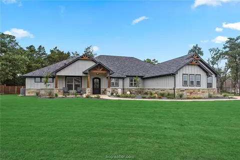 17665 Windsong Dr, College Station, TX 77845