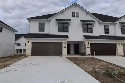 2112 Jax Dr, College Station, TX 77845