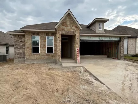 2214 Johnny Lyon Ct, Bryan, TX 77807
