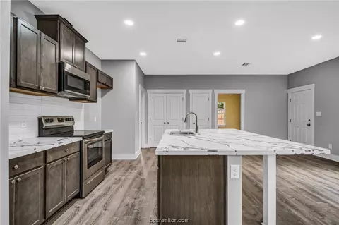 1200 Clark St, Bryan, TX 77808 photo 8