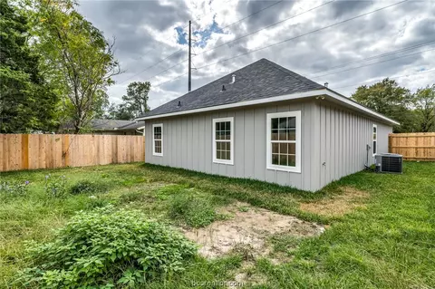 1200 Clark St, Bryan, TX 77808 photo 23