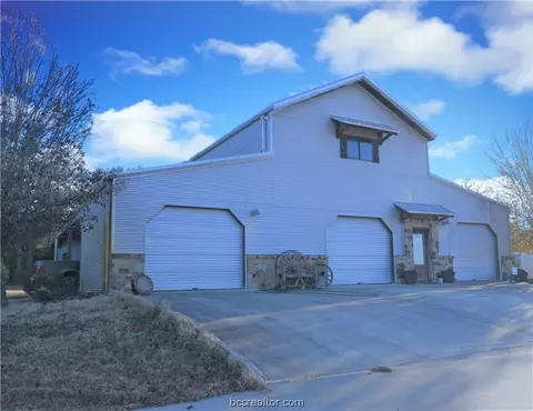 2799 Pfistner Rd, Franklin, TX 77856