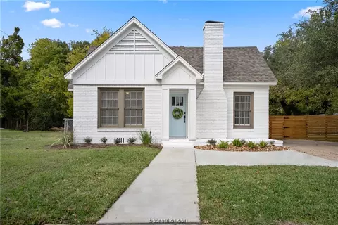 907 E 27th St, Bryan, TX 77803 photo 1