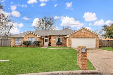 1800 Song Sparrow Ln, College Station, TX 77845