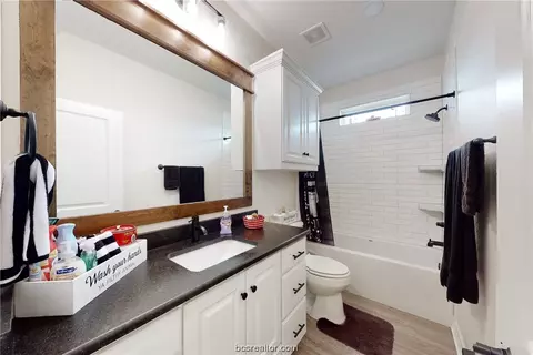 5025 Grayson, Bryan, TX 77802 photo 7