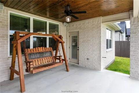 5025 Grayson, Bryan, TX 77802 photo 27