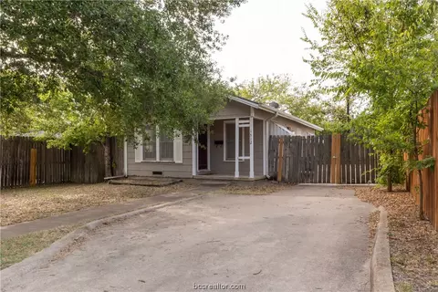 1312 Milner Dr, College Station, TX 77840