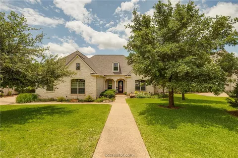 5110 Whistling Straits Dr, College Station, TX 77845