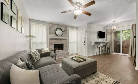 1904 Dartmouth Street H5, College Station, TX 77840
