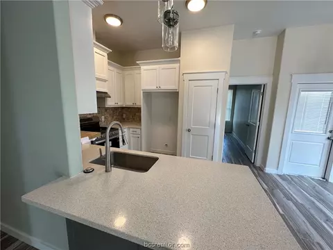 1098 Hazel St, Bryan, TX 77803 photo 33
