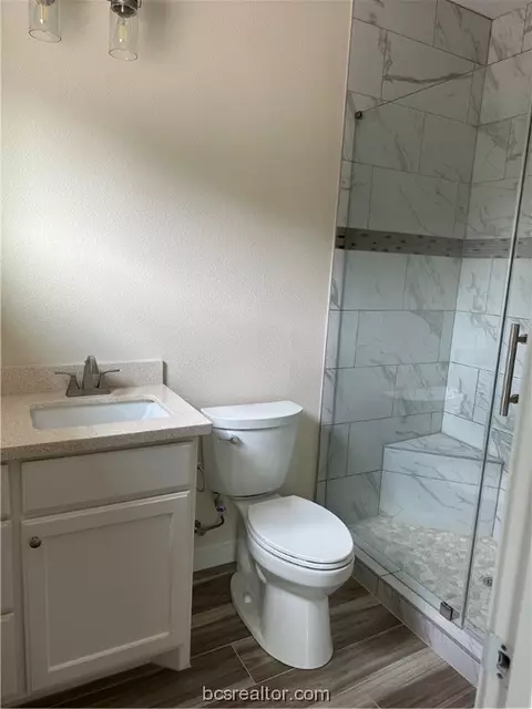 1098 Hazel St, Bryan, TX 77803 photo 4