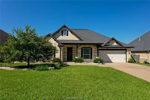 4312 Norwich Dr, College Station, TX 77845