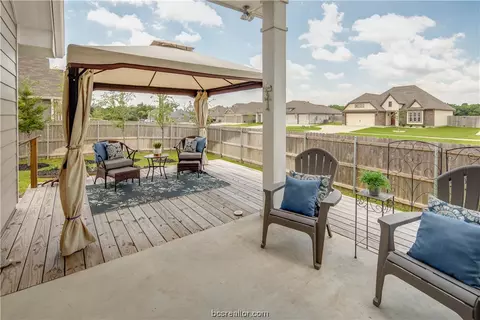 2033 Kathryn Dr, Bryan, TX 77807 photo 19
