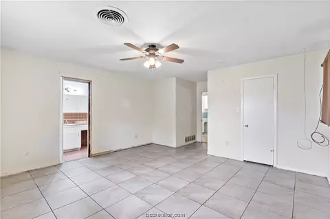 404 E Dodge St, Bryan, TX 77803 photo 20