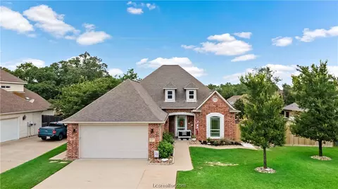 1607 Cranberry Dr, College Station, TX 77845