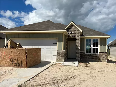 1956 Chief St, Bryan, TX 77807 photo 2