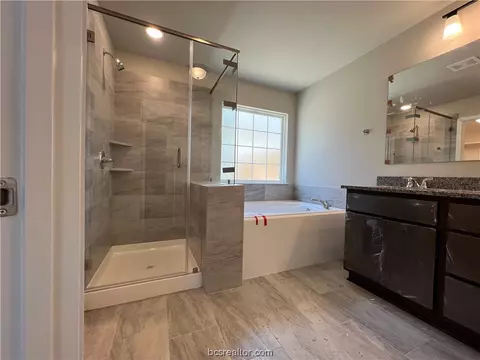 1952 Chief St, Bryan, TX 77807 photo 16