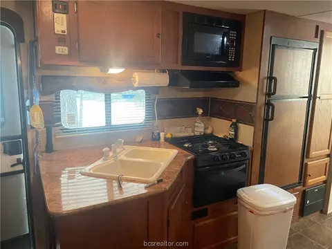 213 Overlook Loop, Somerville, TX 77879 photo 23