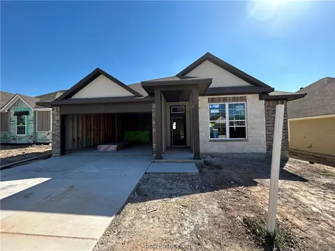 2215 Johnny Lyon Ct, Bryan, TX 77807