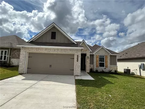 2213 Johnny Lyon Ct, Bryan, TX 77807