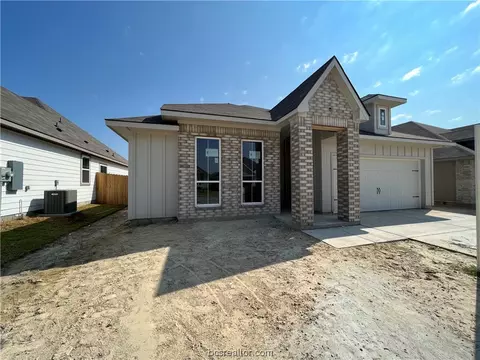 1948 Chief St, Bryan, TX 77807 photo 3