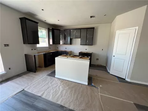 1948 Chief St, Bryan, TX 77807 photo 6