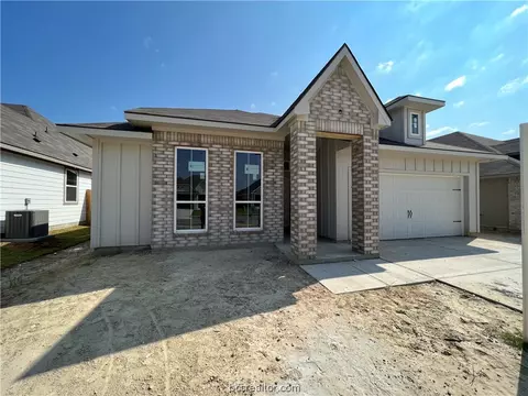 1948 Chief St, Bryan, TX 77807