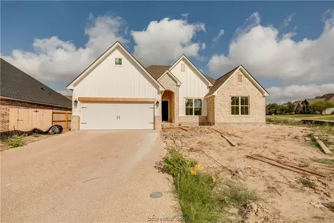 3345 Stoneleigh Rd, Bryan, TX 77808