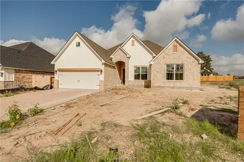 3345 Stoneleigh Rd, Bryan, TX 77808 photo 2