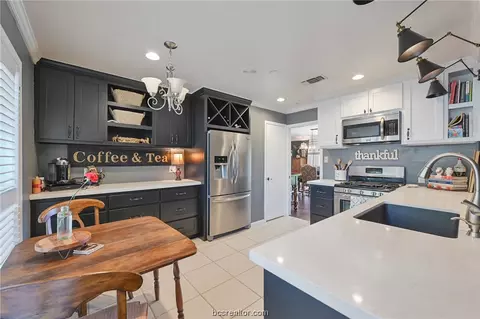 2708 Pinehurst, Bryan, TX 77802 photo 13