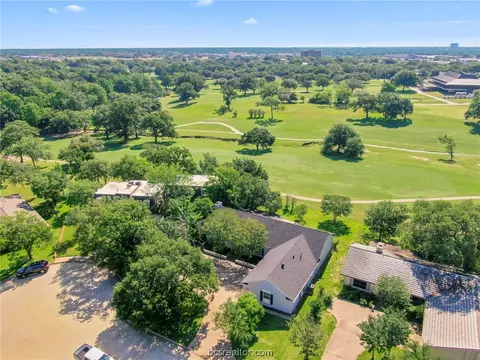 2708 Pinehurst, Bryan, TX 77802