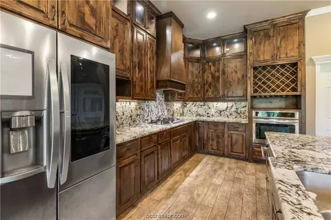 7210 Planters Loop, Bryan, TX 77808 photo 3