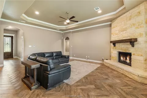 7210 Planters Loop, Bryan, TX 77808 photo 13